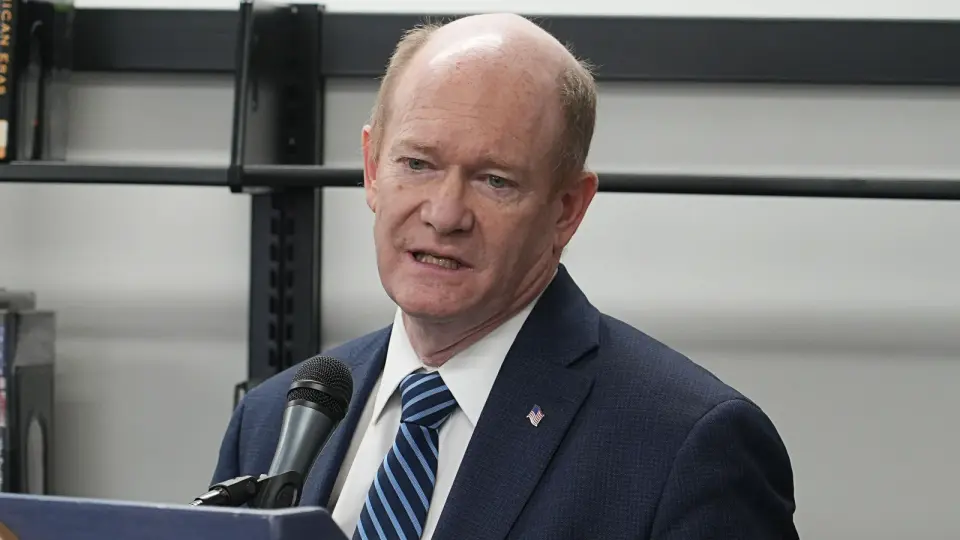 Sen. Chris Coons hospitalized after Delaware multi-vehicle crash; expected to recover