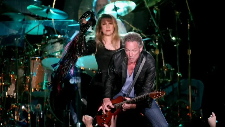 Fleetwood Mac Reunion Gains Momentum as Buckingham and Nicks Reconnect