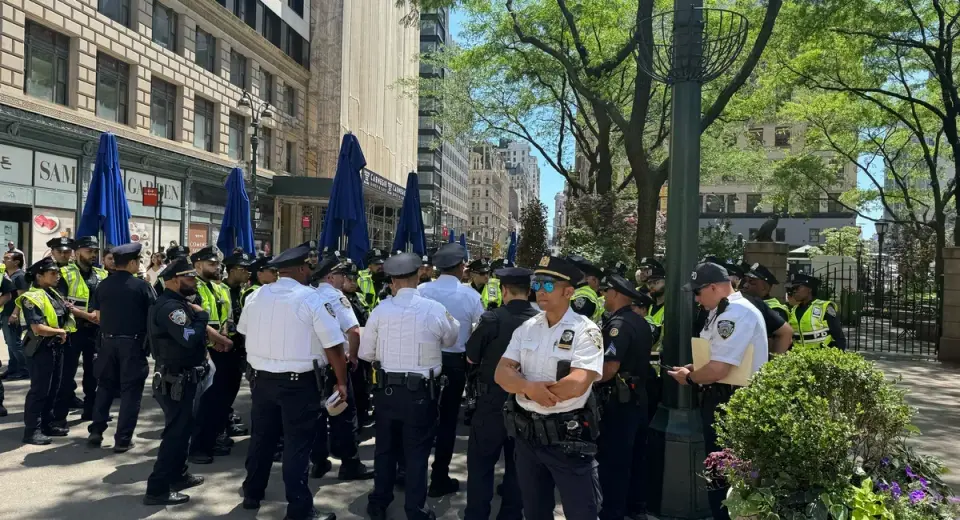 Midtown Security Ring Around MSG for Trump's Knicks Night