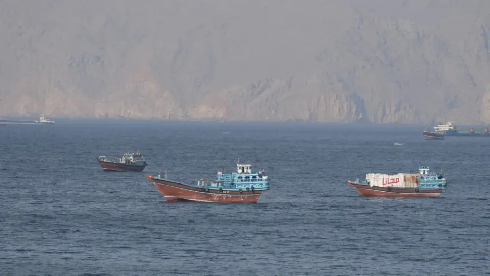 Iran Tightens Strait of Hormuz Blockade as U.S. Pressure Persists