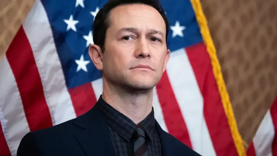 Gordon-Levitt Warns AI Is Designed to Exploit Human Intimacy, Not Just Threaten Existence