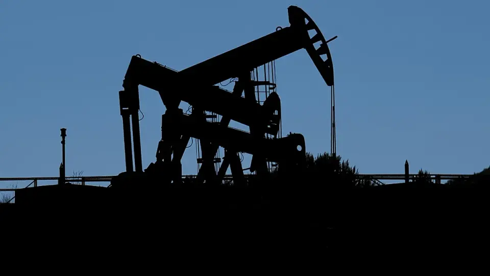 IEA Reports 325 Million Barrels Released as G7 Adds 100 Million to Combat Fuel Crisis