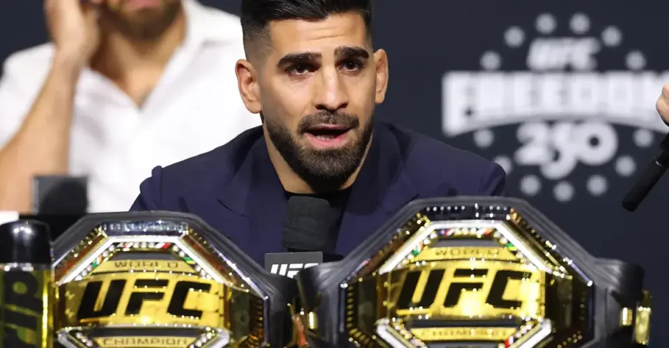 Topuria vows to finish Gaethje in front of his family after divorce dig