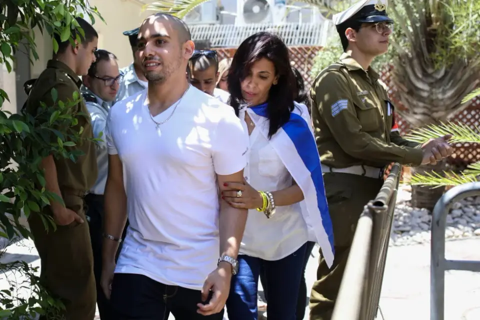 Herzog Pardons Elor Azaria, Erasing Record After Decade of Controversy