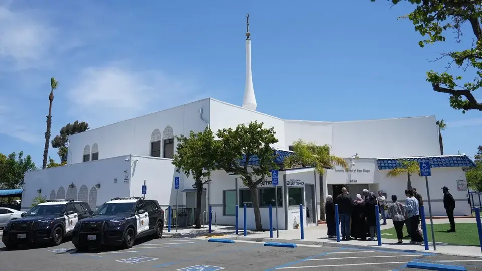 North Carolina teen indicted for aiding San Diego mosque shooting via livestream