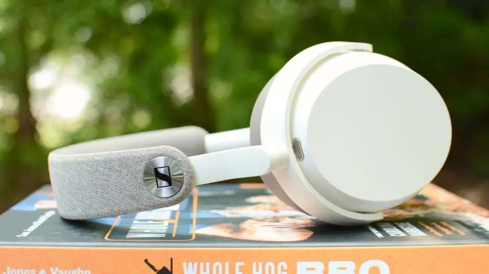 Momentum 5 Wireless: Refined Sound and ANC, but at a Higher Price