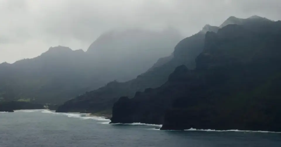Hurricane Lowell Weakens After Battering Kauai, Leaving Flood Watches and Surf Warnings