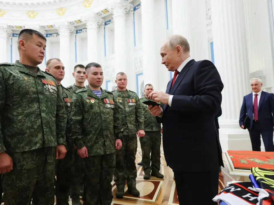 Putin Orders Fourth Military Expansion as Ukraine Accuses Moscow of Mobilizing North Korean Troops