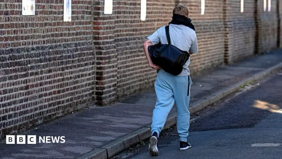 UK Early Release Scheme Begins Amid Overcrowding Crisis and Safety Fears