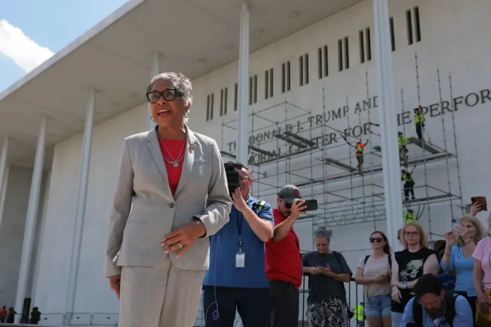 Trump erupts at Kennedy Center board meeting, congresswoman says