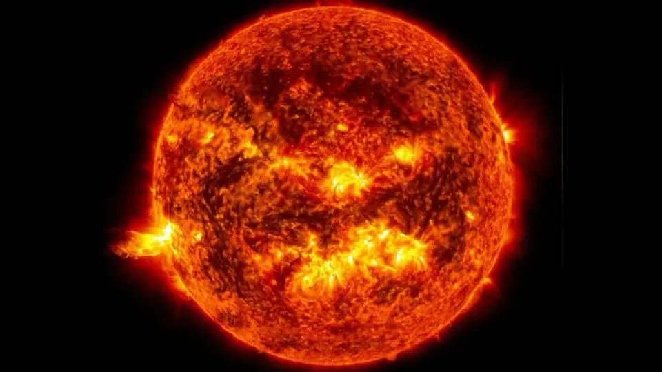 Sun Sets New Solar Record with 19-Day Radio Burst