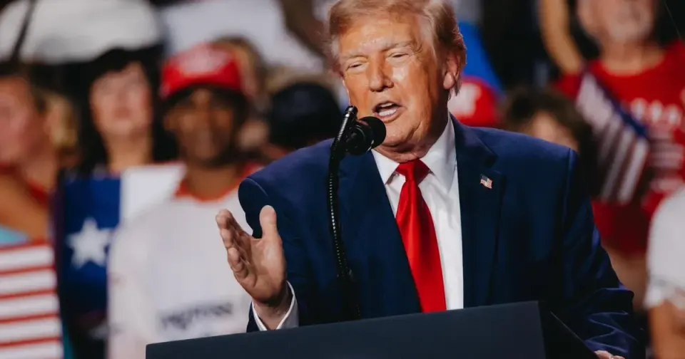 Trump Vows No Iran Strikes Before Midterms as Houthi Attacks Escalate in Saudi Arabia