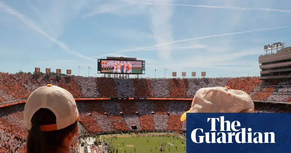 Senate Passes Sweeping College Sports Bill, but House Recess Threatens Final Passage