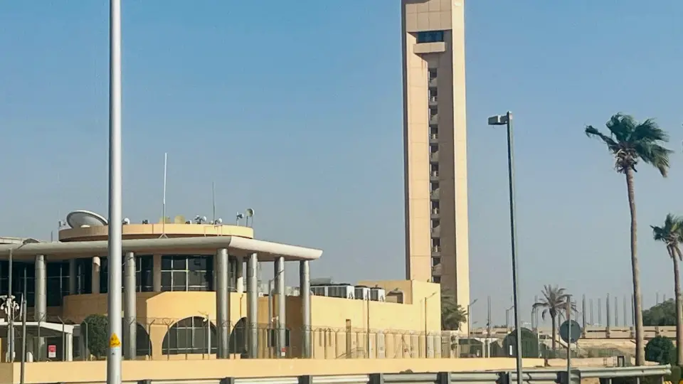 Riyadh Airport Strike Kills 12, Wounds 300 Amid Escalating Houthi-Saudi Conflict
