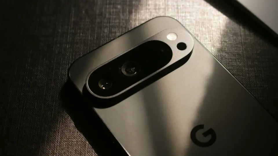 Google Says Pixel Battery Fix Is Live, But Users Report Ongoing Issues