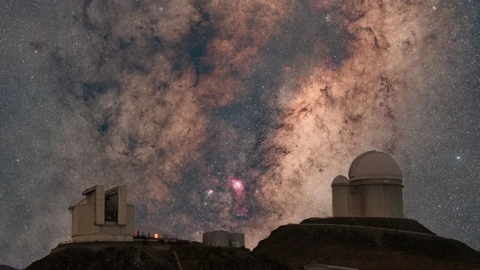 Astrophotographer Captures Milky Way and Nebulae Above ESO's Atacama Telescopes