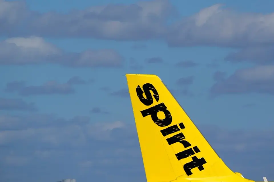 Trump weighs taxpayer-backed Spirit Airlines takeover for later resale