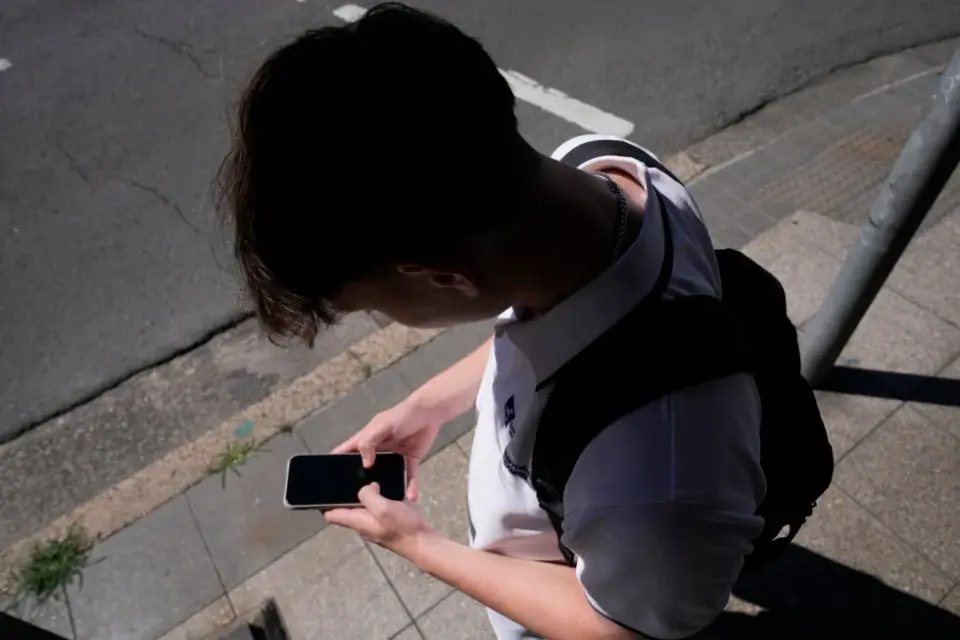 Australia's 'My Feed, My Way' Bill Sparks US Pushback and Big Tech Fines