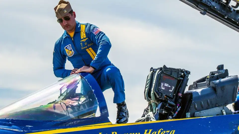 Windy conditions cancel Blue Angels Seafair performance over Lake Washington