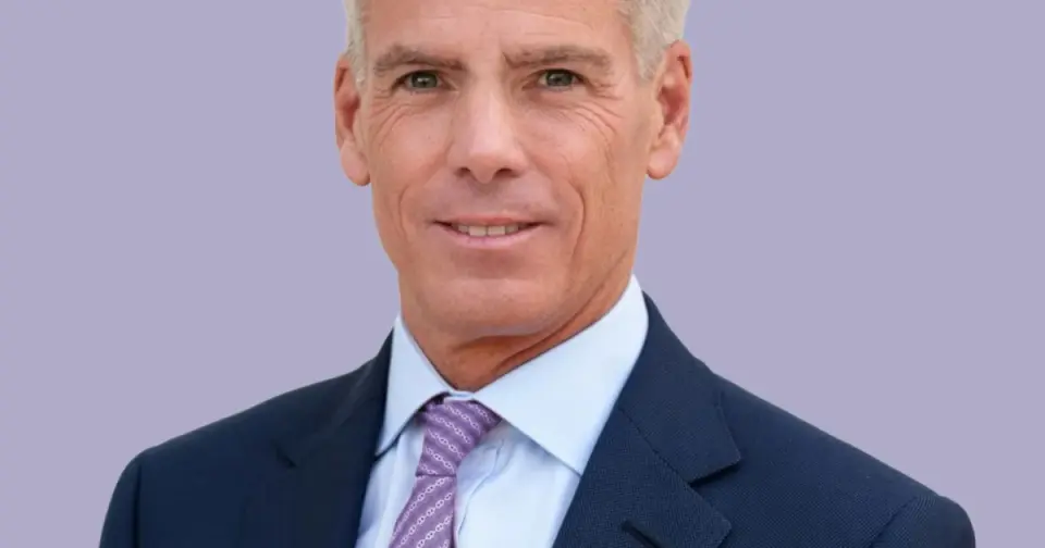 Truist CEO Mike Lyons Launches Major Restructuring to Fix Underperformance