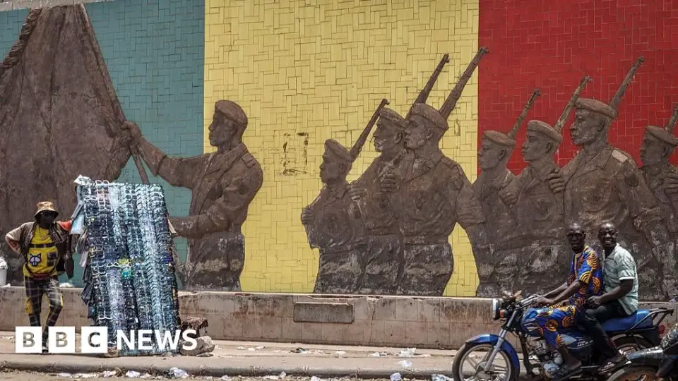 Blockade tightens around Mali's Bamako as militants seal entry routes