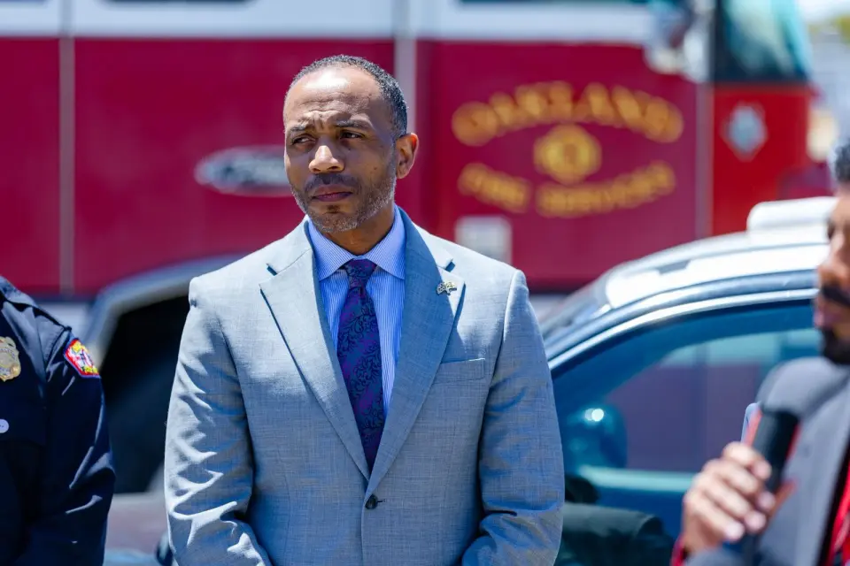 Oakland City Administrator Resigns Over Degrading Texts About Female Staff