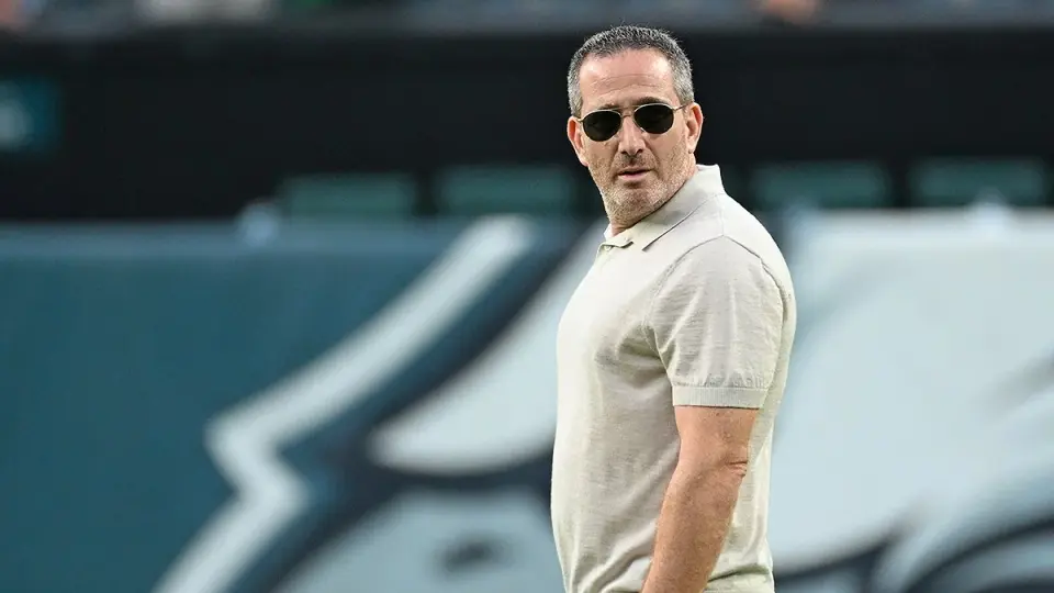 Eagles lose four players to waivers after 53-man roster cuts
