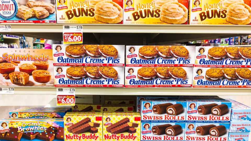 Little Debbie Joins Luxury Chocolatier Compartés for Premium Nostalgia Bars
