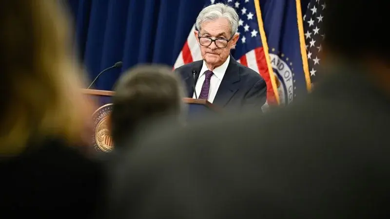 Powell’s Fed Board Stay Upends Trump’s Plan