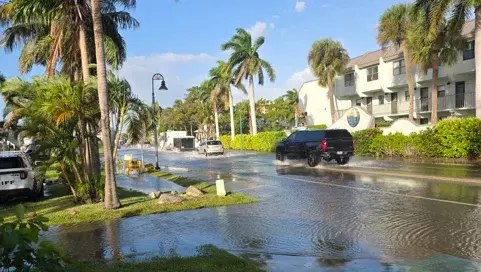 Record Coastal Flooding Grips South Florida as King Tides and Strong Winds Converge