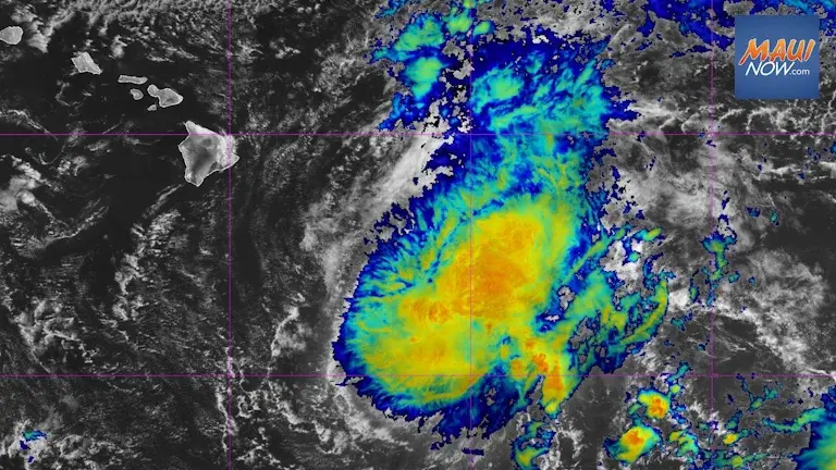 Moke strengthens as Hawaii braces for heavy rain and gusty winds