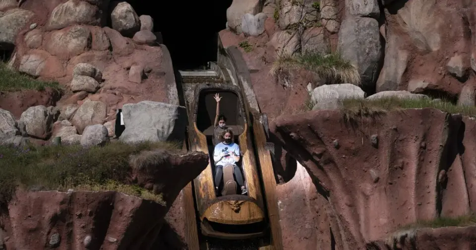 Teen exits Disneyland log flume, falls 50 feet; inspectors find no ride issues