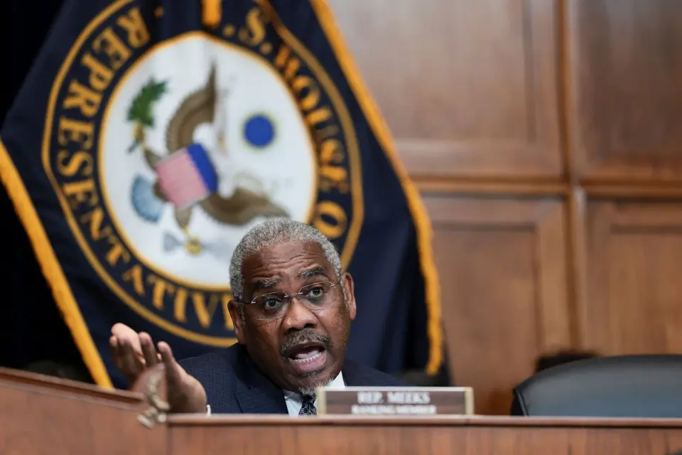 House backs $8B Ukraine security aid despite GOP objections