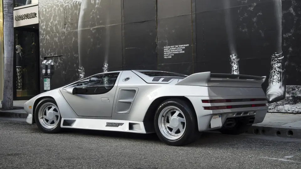 Vector W8: America's Independent Supercar Dream That Faded