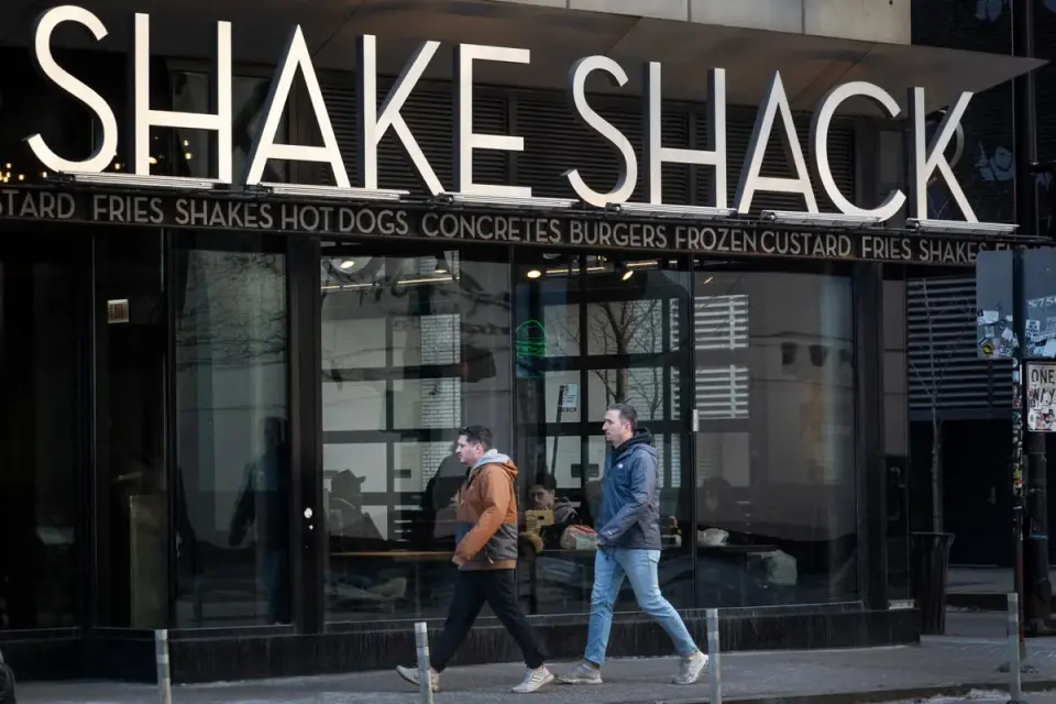 Shake Shack says no-tip price bump was a kiosk error, not policy