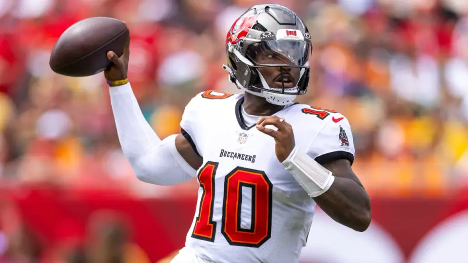 Cowboys' Historic Offense Meets Buccaneers' Rookie Quarterback in Week 5