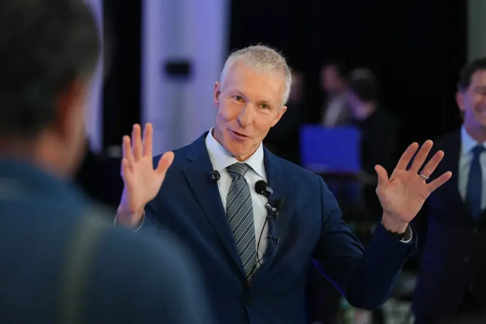 United Airlines CEO Scott Kirby Calls for National Wealth Tax and Near-Total Inheritance Levies