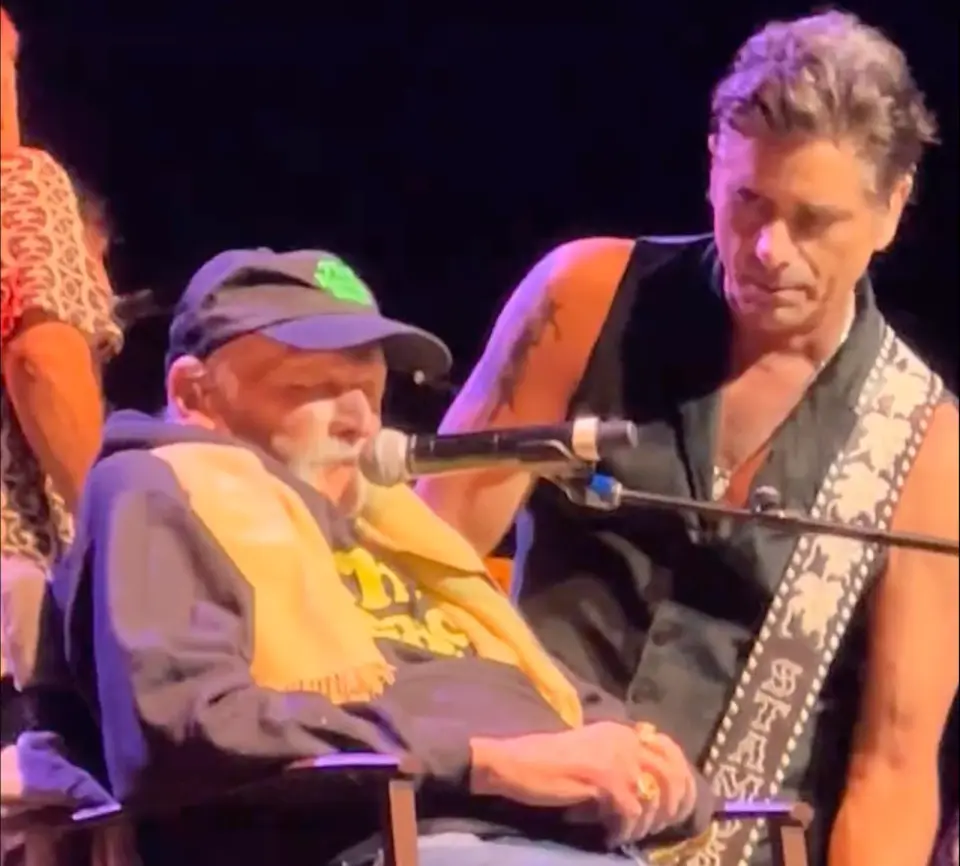 Beach Boys' Mike Love Performs Seated in Cincinnati and Nashville Amid Health Crisis