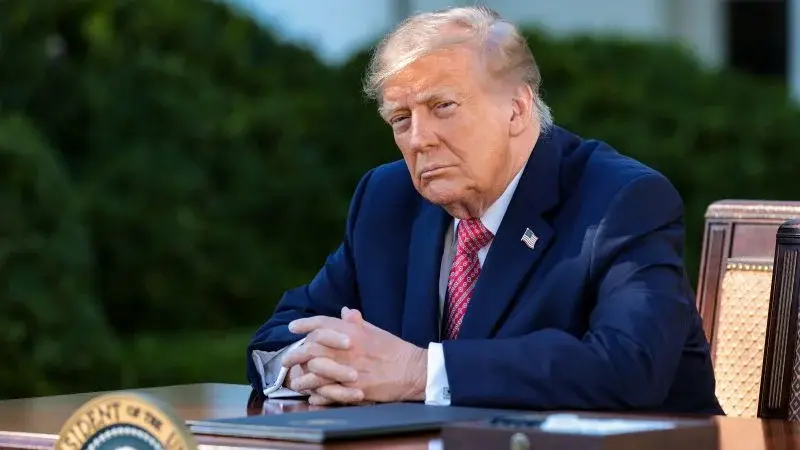 Trump Suspends Russia Sanctions to Advance Peace Talks, Igniting GOP Backlash