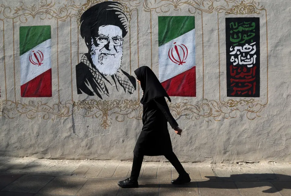 No Clear Endgame: Economists Scramble Over Trump's Iran War