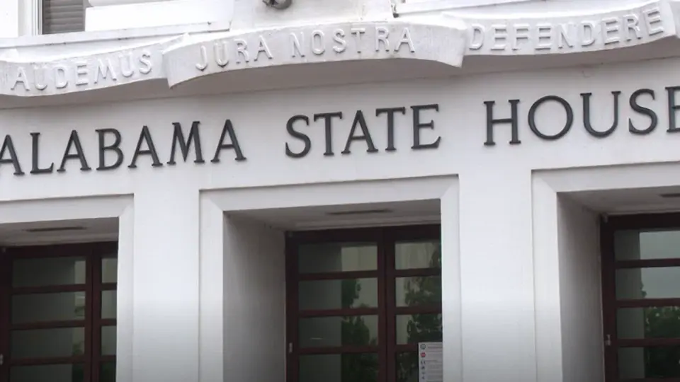 Judge blocks Alabama's urgent bid to redraw state legislative maps