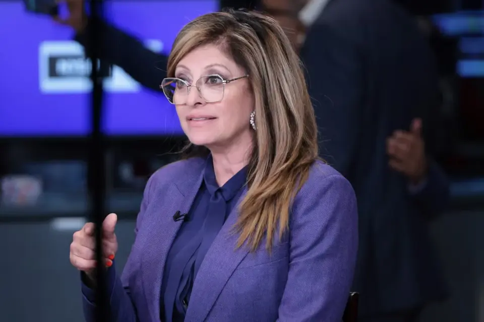 Report: Fox News fired Maria Bartiromo for leaking internal memo to Trump