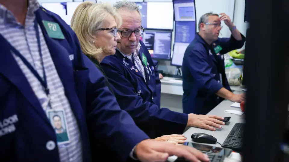 Tech Stocks Lead Rally as Fed Hike Fears Fade
