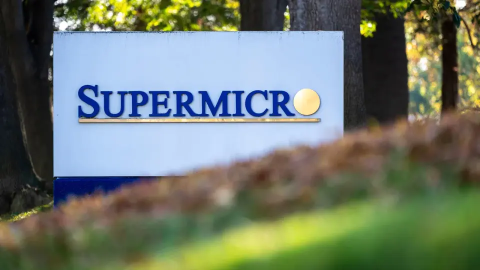 Premarket movers spotlight: SMCI, CRBL, NKE lead early trading