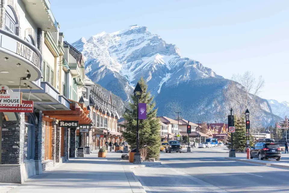 A Mountain Town Wins Global Beauty Award for Turquoise Lakes and Rocky Views