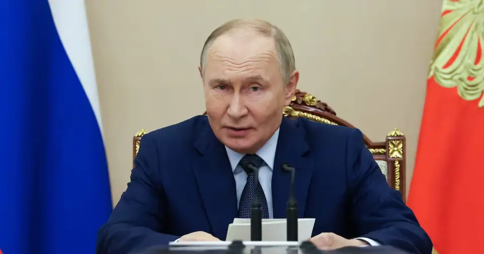 Ukraine Strikes Putin’s Private Gulf Retreat as S-400 Site Burns
