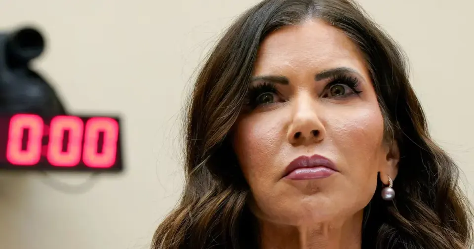 DHS Scraps Noem’s $700M ICE Warehouse Plan as Mullin Rewrites Detention Strategy