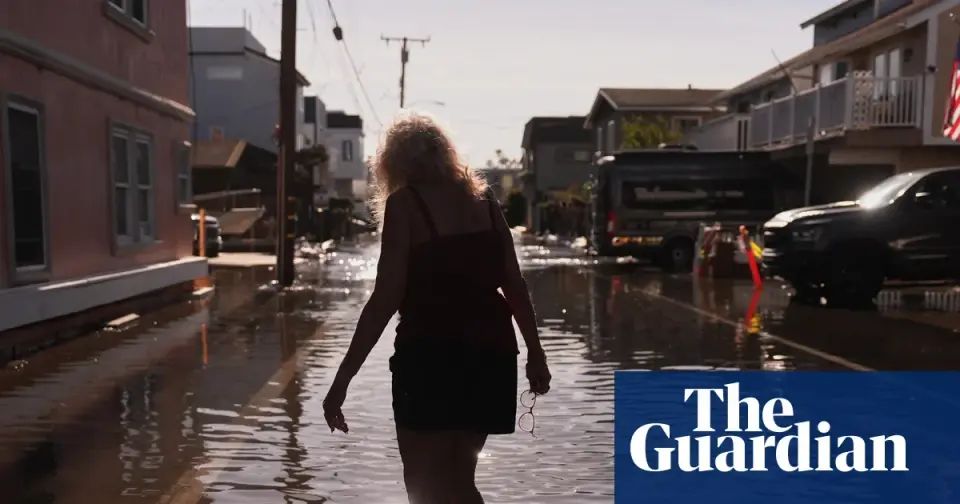California Coast Faces Record Tides and Kayak Commutes as El Niño Intensifies