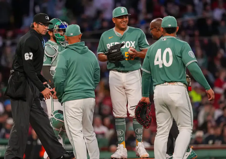Suarez Finds Rhythm as Red Sox Edge Tigers in 10-Inning Walkoff