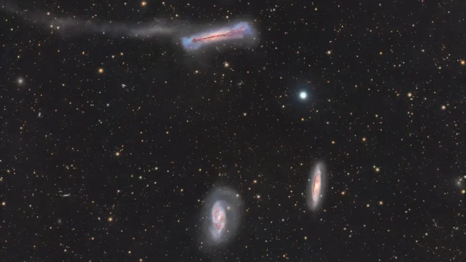 Balcony-bound astrophotographer catalogs 548 galaxies in the Leo Triplet